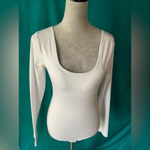 Heyson Women’s Elegant White Long Sleeve Bodysuit, Size Small